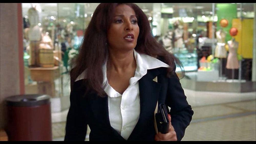 25P Pam Grier Ultimate Nude Collection
