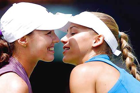 20P Martina Hingis