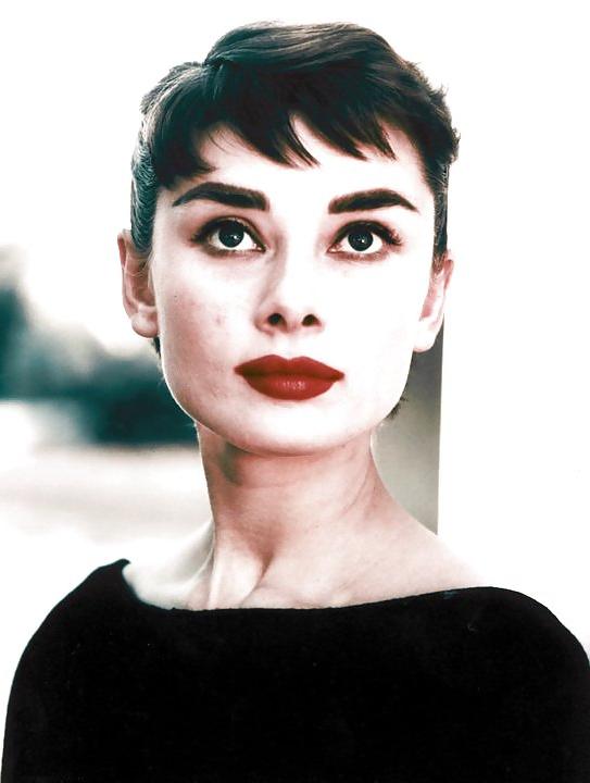 25P I love masturbating to Audrey Hepburn 