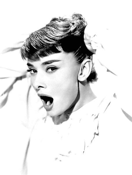 25P I love masturbating to Audrey Hepburn 
