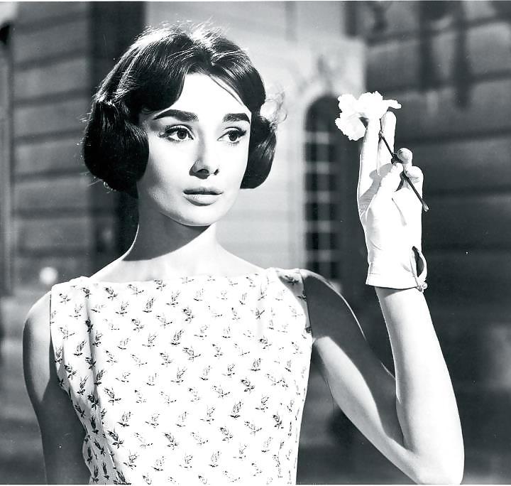 25P I love masturbating to Audrey Hepburn 