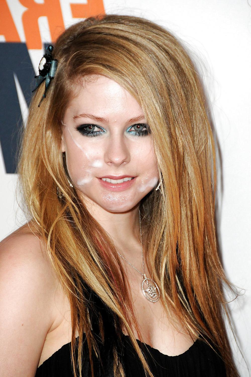 25P Avril Lavigne fakes
