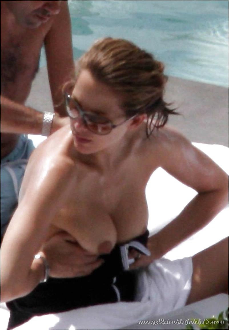 25P Nude Celebrities