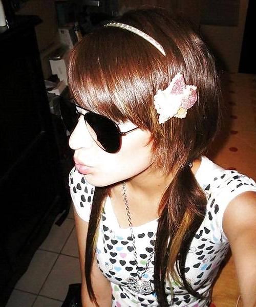 24P Cute emo girls 1.0