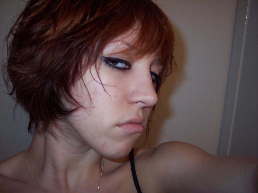 25P VERDAMMT GEILE EMO SCHLAMPE III