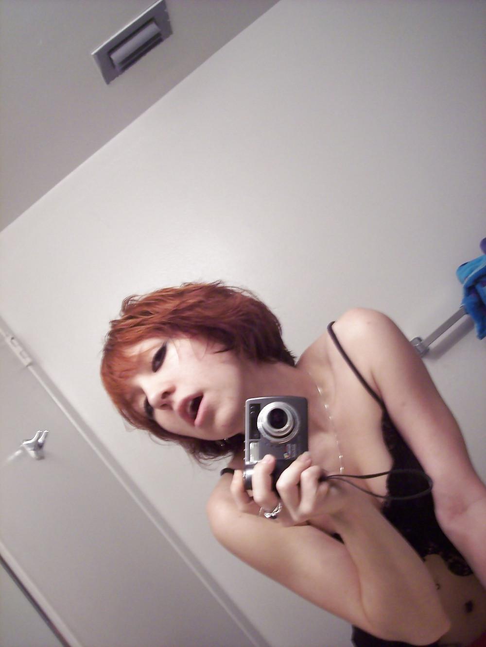 25P VERDAMMT GEILE EMO SCHLAMPE III