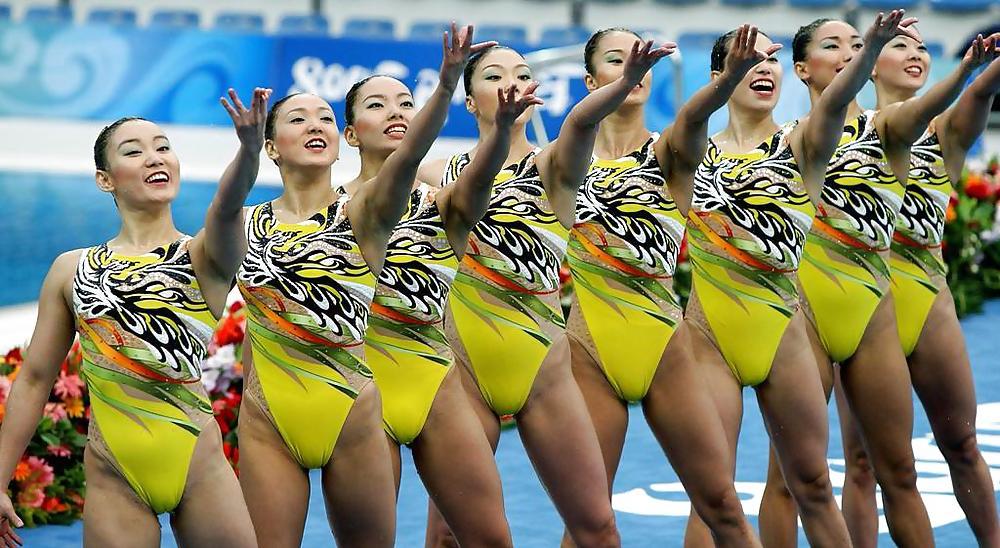 25P Beautiful Sport Babes by TROC