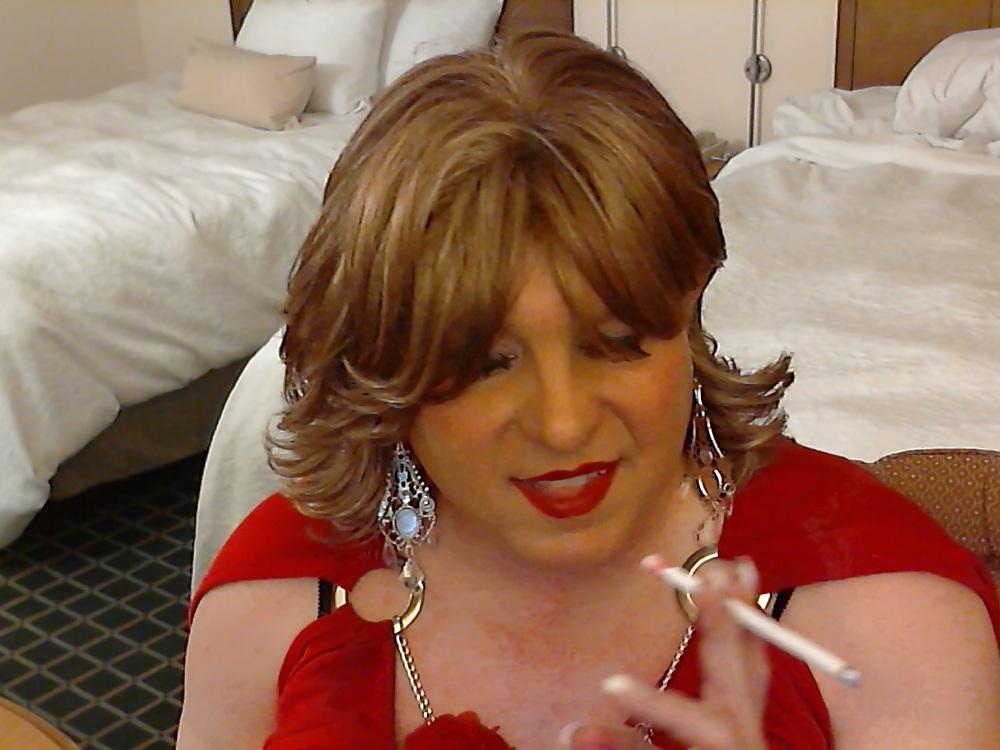 5P Smoking Crossdresser