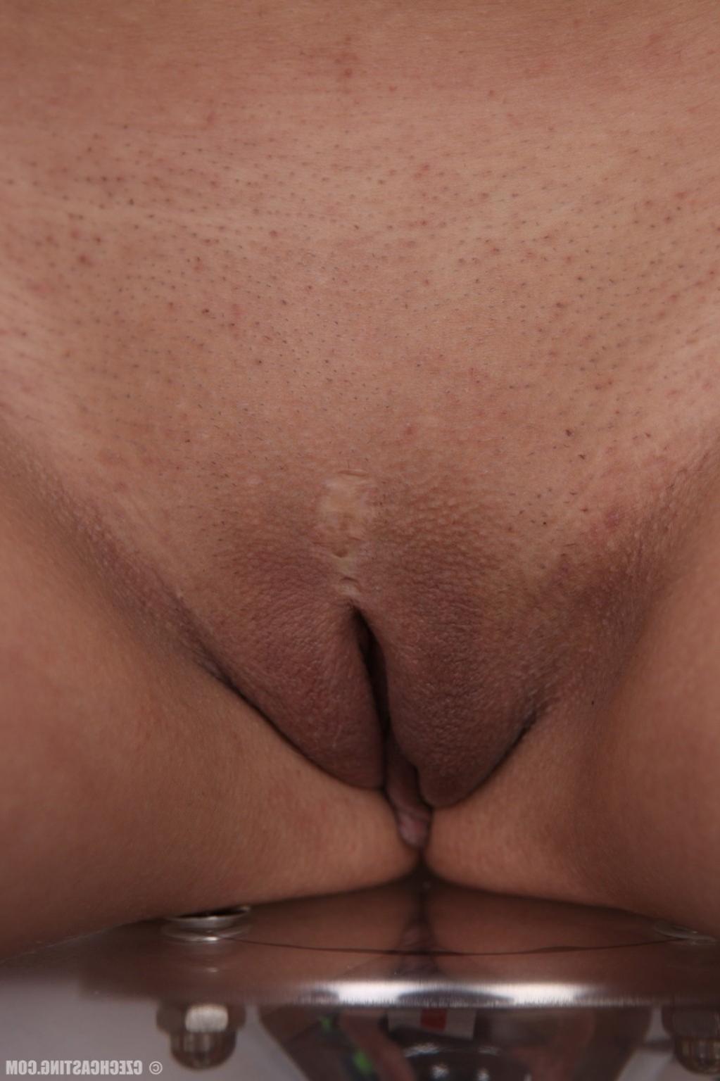 17P Petite amateur girl in casting scene