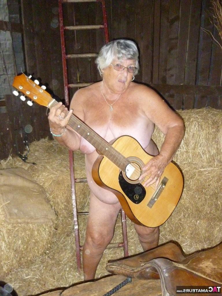 20P Granny frolics in the hay
