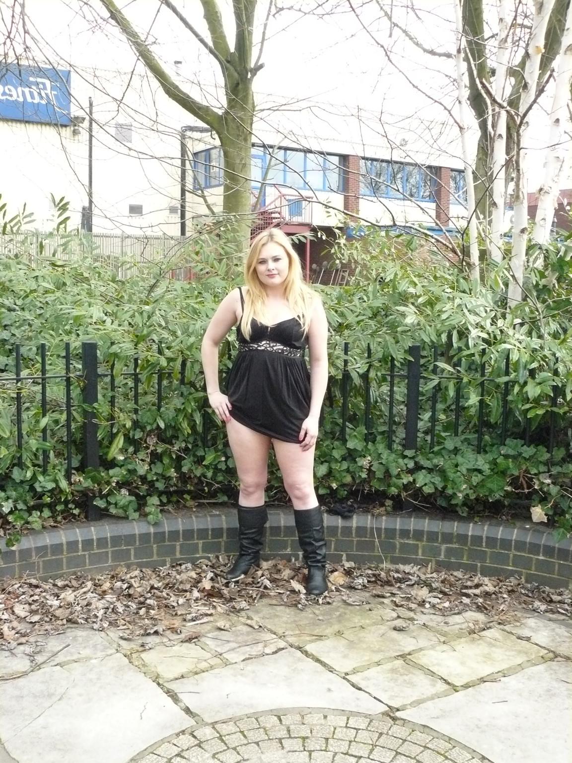 16P Blonde amateur flashing and sexy voyeur of English teen babe Sophie outdoors