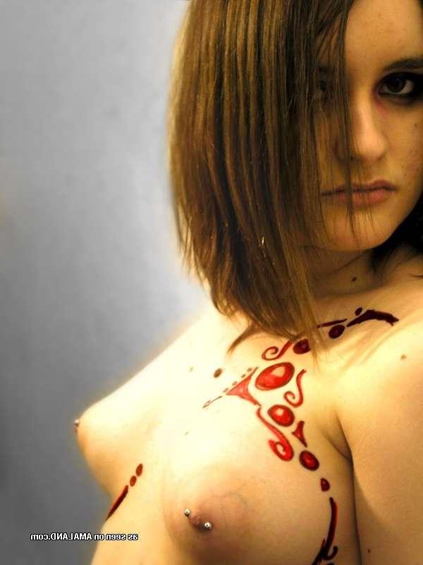 12P Photo set of sexy amateur inked and pierced hotties