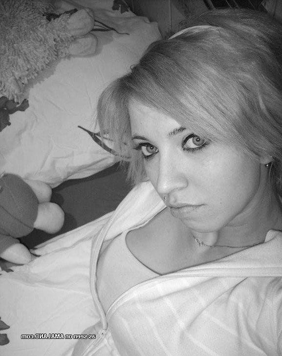 12P Photo set of a wild cocksucking emo pierced bitch