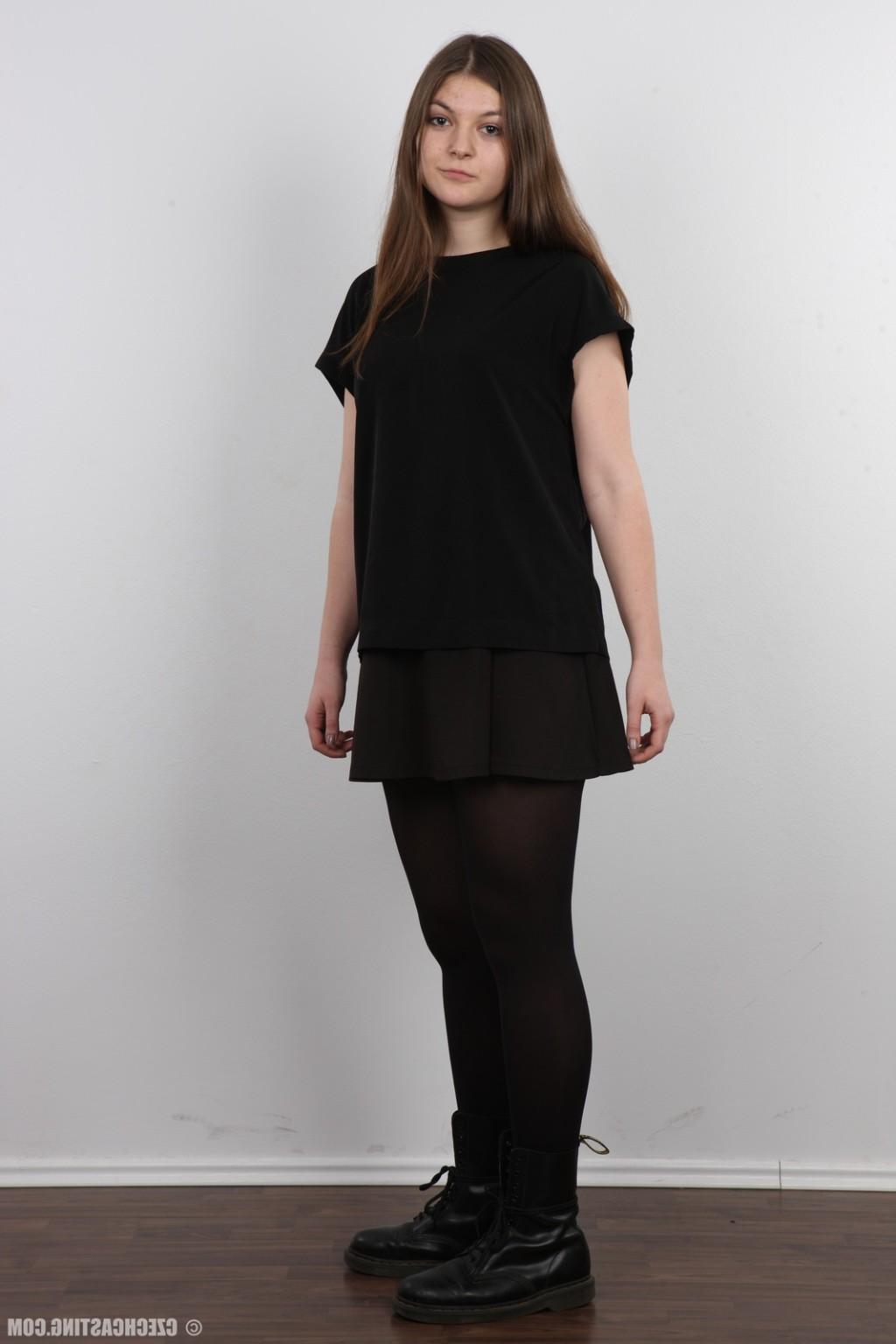 17P Young amateur brunette in casting session