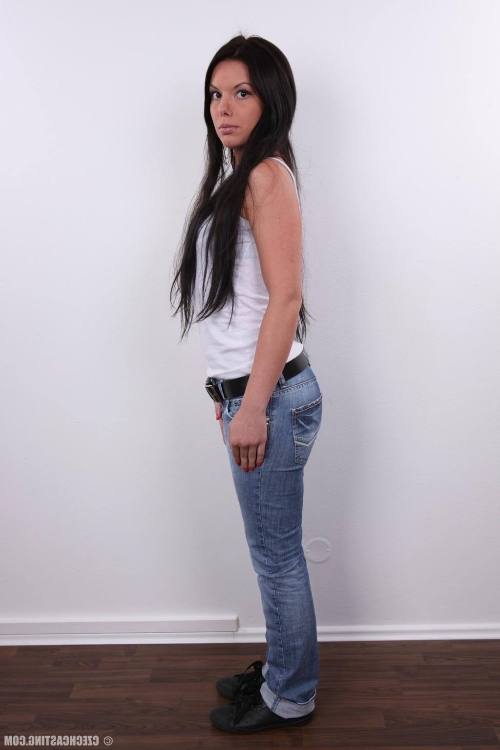 17P Amateur brunette teen in casting session