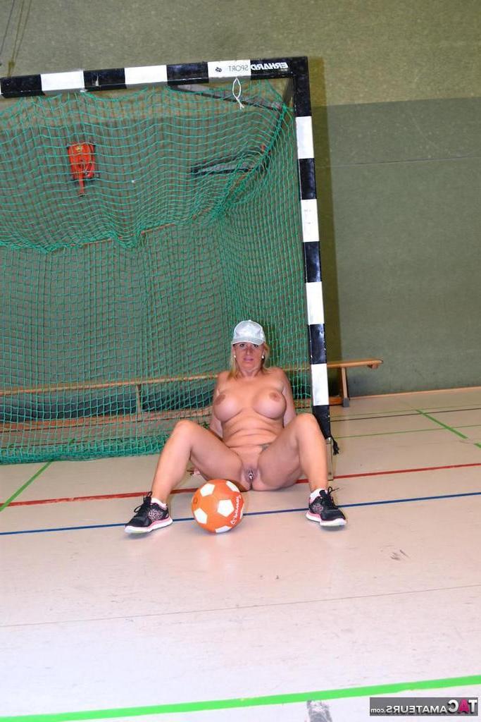 20P Naked Sports