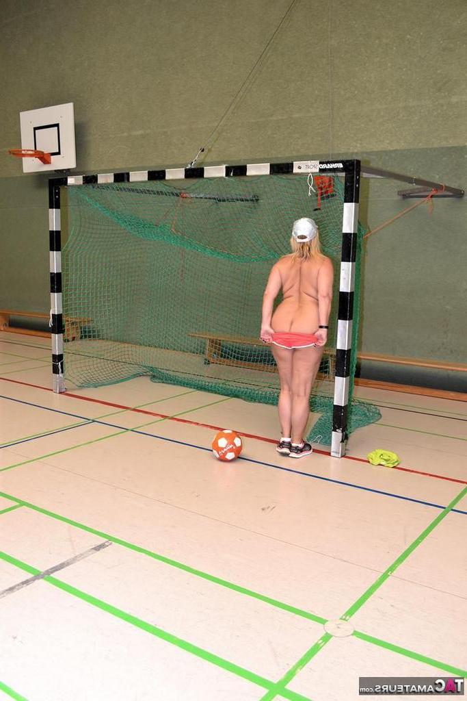 20P Naked Sports