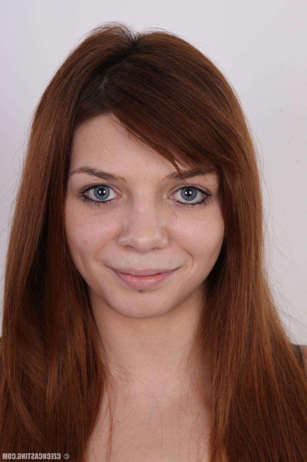 17P Lovely brunette in casting session