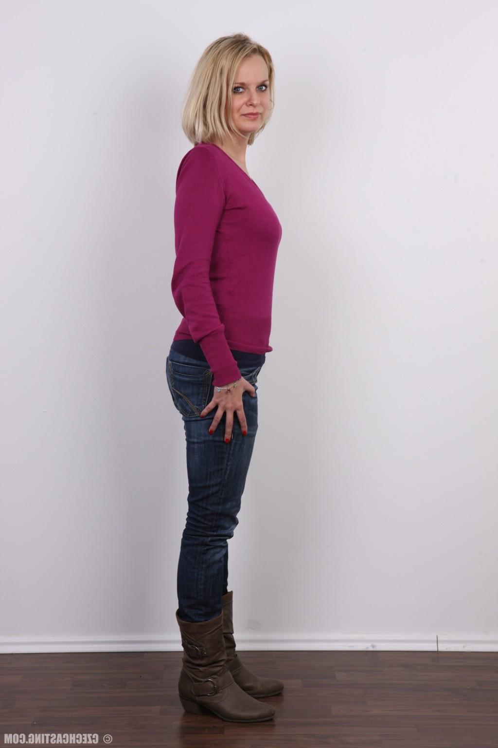 17P Hot milf casting photos