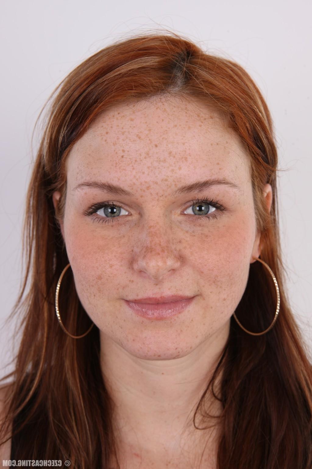 17P Amateur redhead teen in casting photos