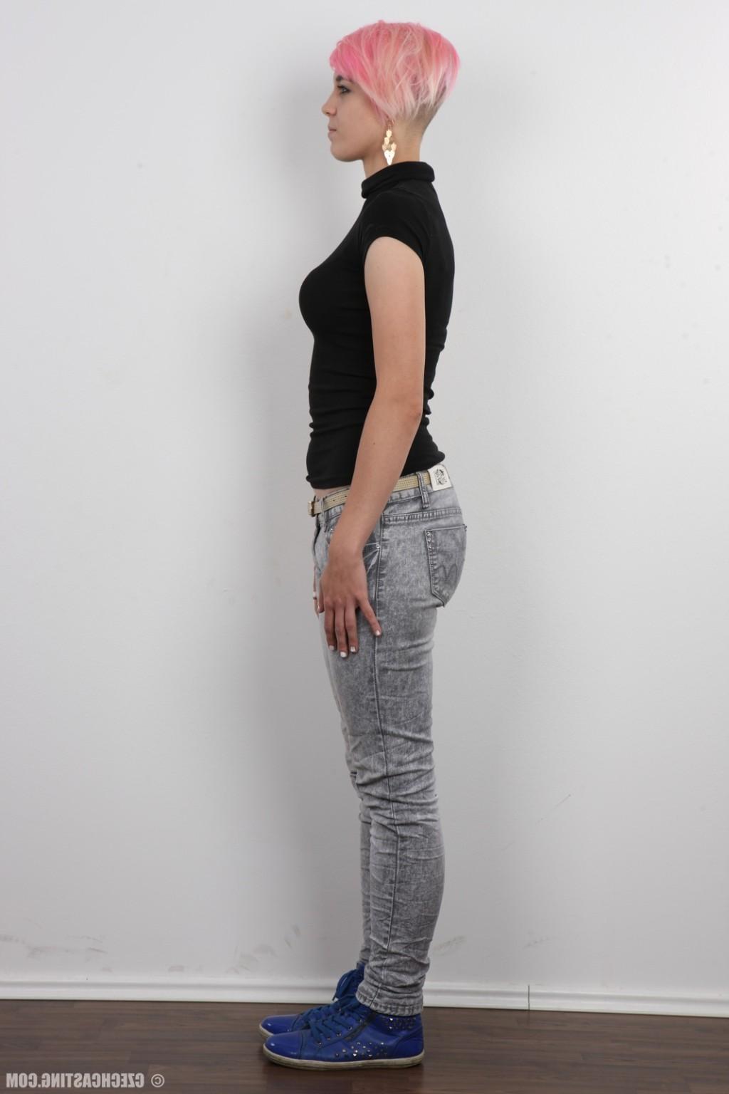 17P Amateur girl casting photos