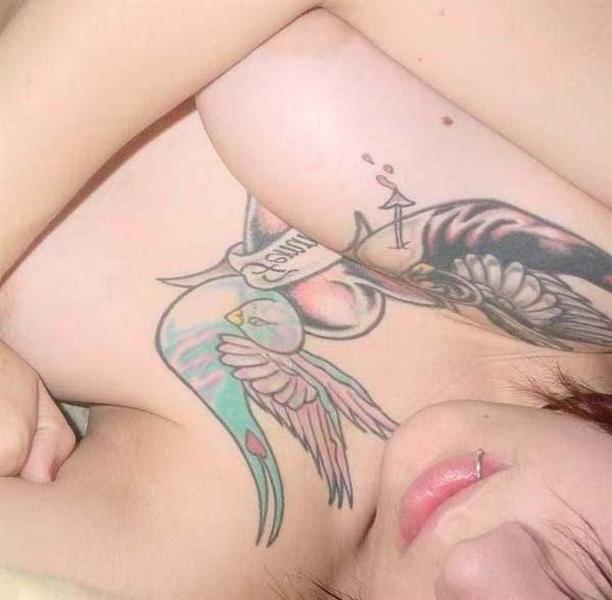 15P Tatooed emo girlfriends posing in the mirror