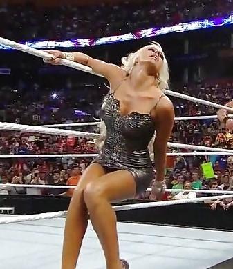 25P Maryse Ouellet - WWE Diva mega collection 1