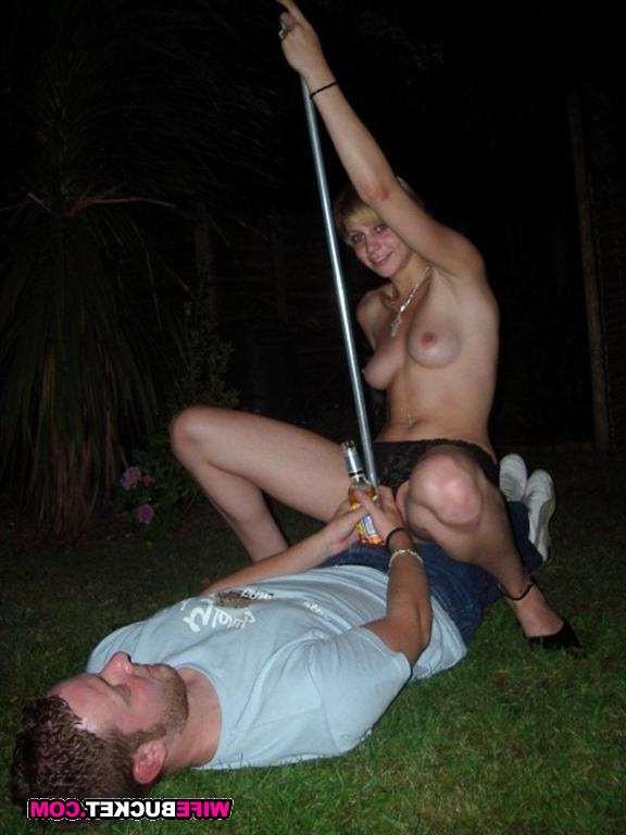 15P Amateur porn pics at Wifebucket