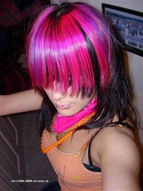 12P Wild amateur hardcore pierced emo GF camwhoring