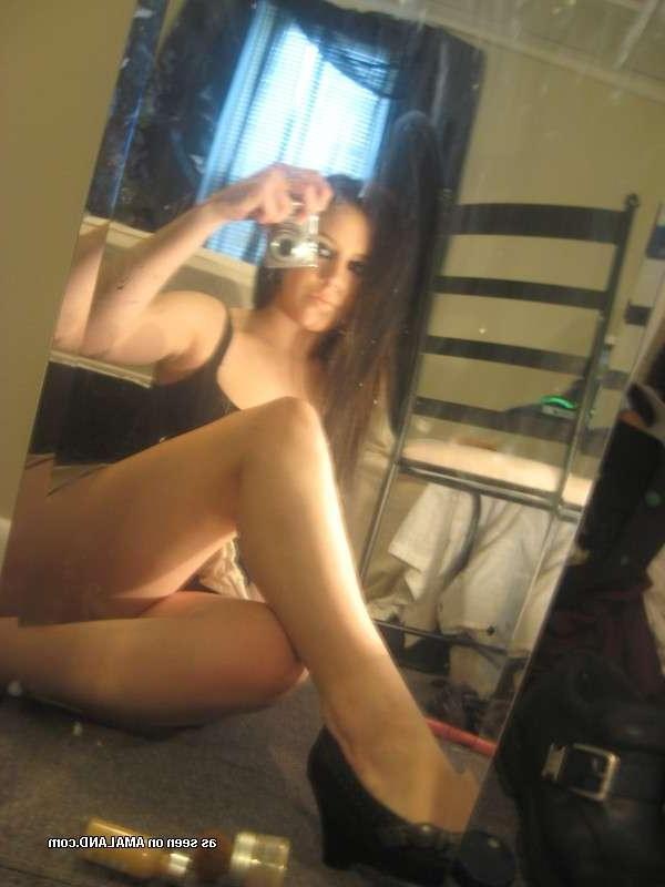 12P Steamy hot sexy vain emo girlfriend camwhoring