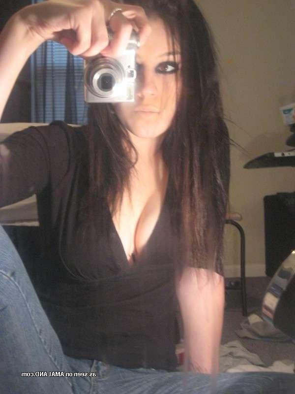 12P Steamy hot sexy vain emo girlfriend camwhoring