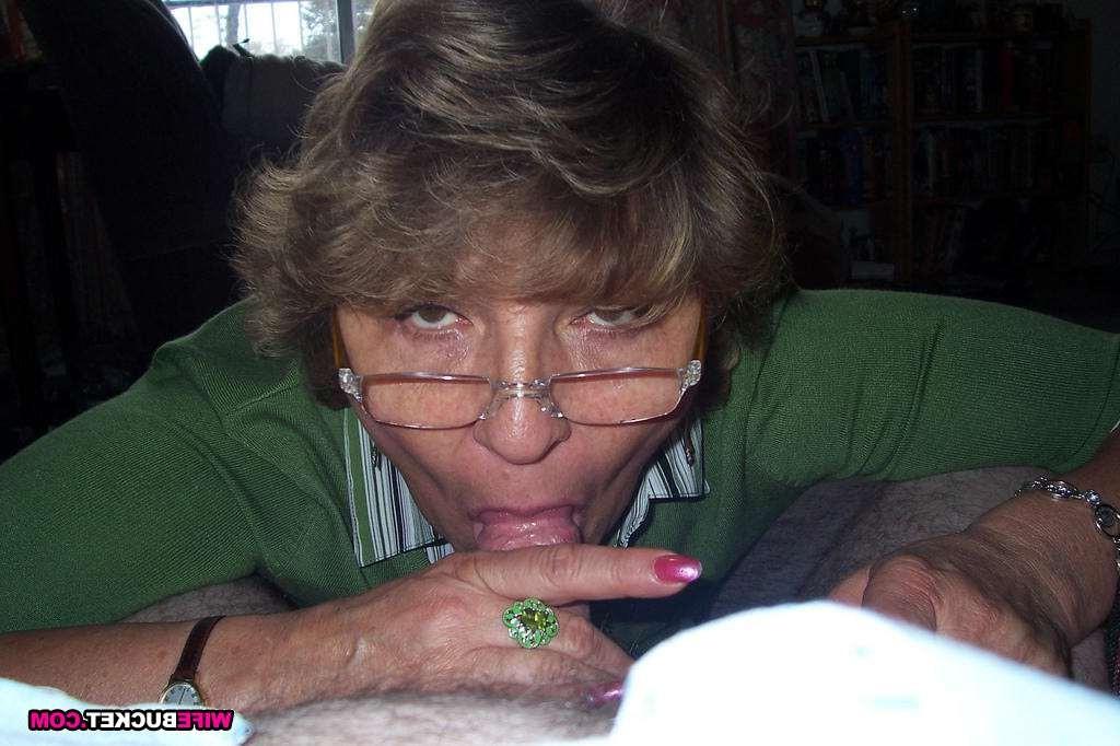 15P Only real amateur swinger pics