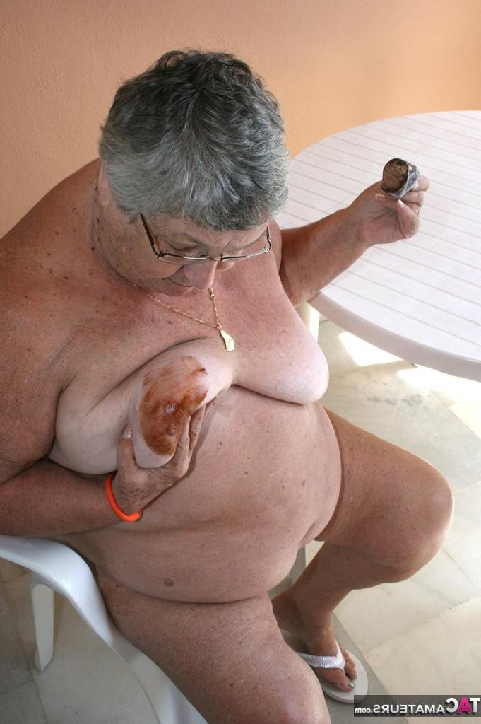 20P Chocolate On The Balcony