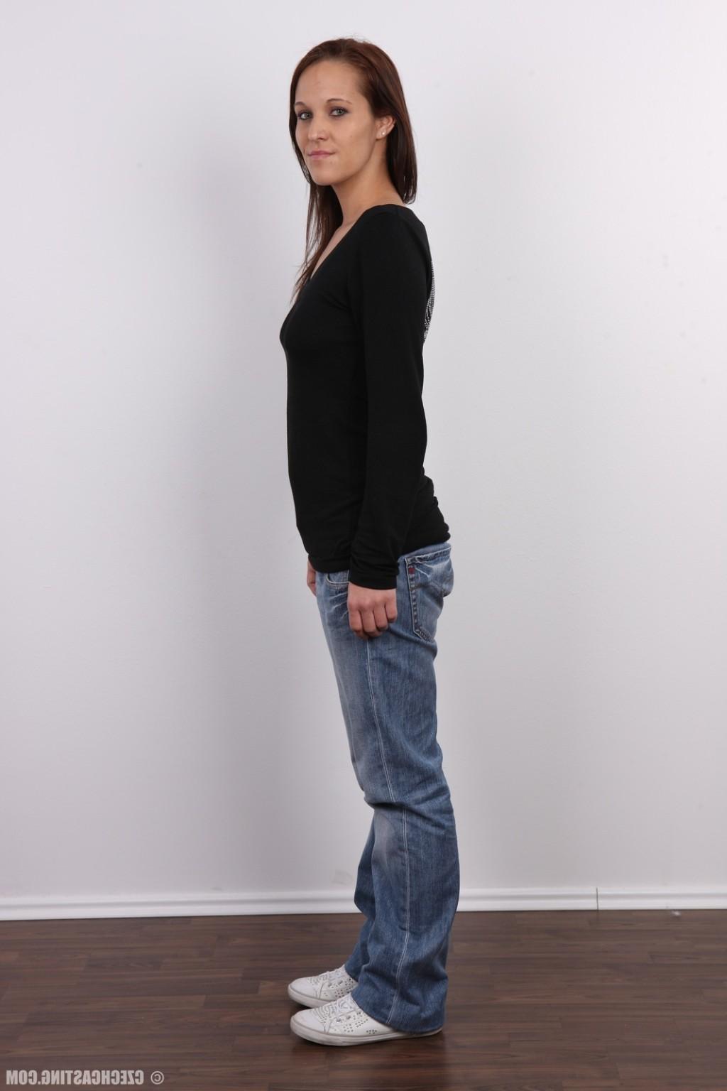 17P Housewife casting photos