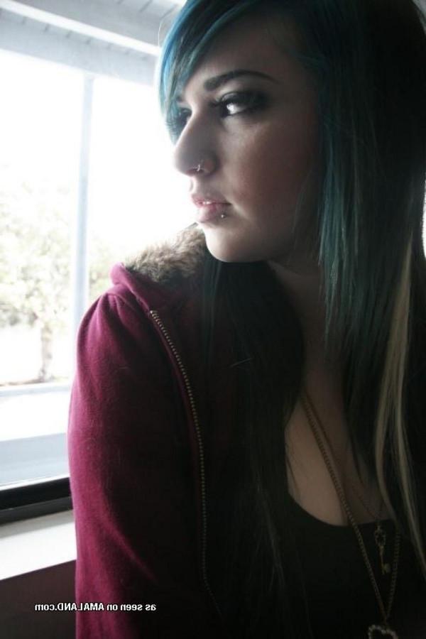 11P Pictures of an inked and pierced wild amateur girlfriend