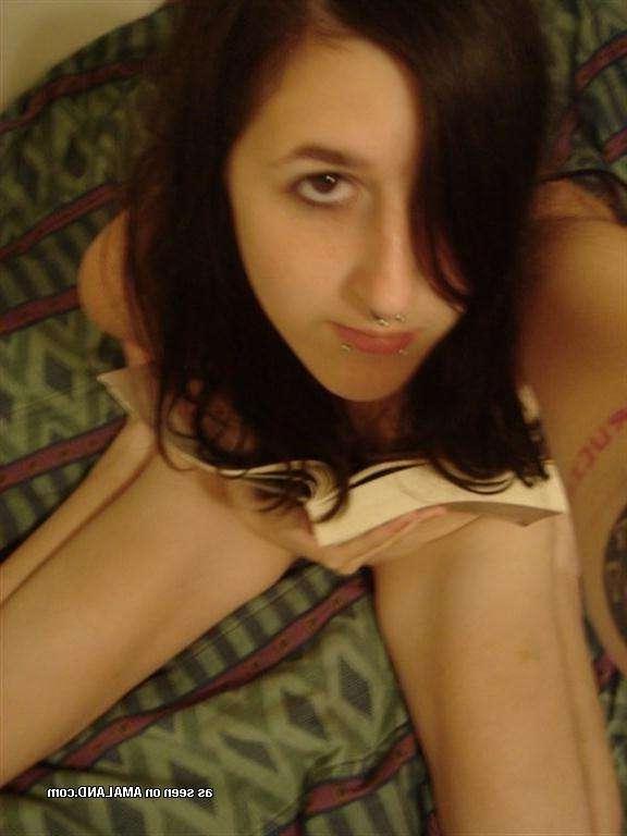 12P Steamy hot inked and pierced kinky amateur punk chick