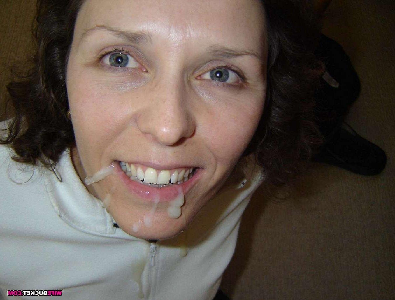 15P MILFs and wives in amateur home porn