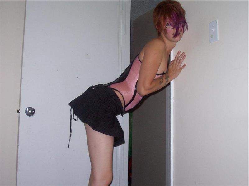 15P Redheaded emo girlfriend undressing
