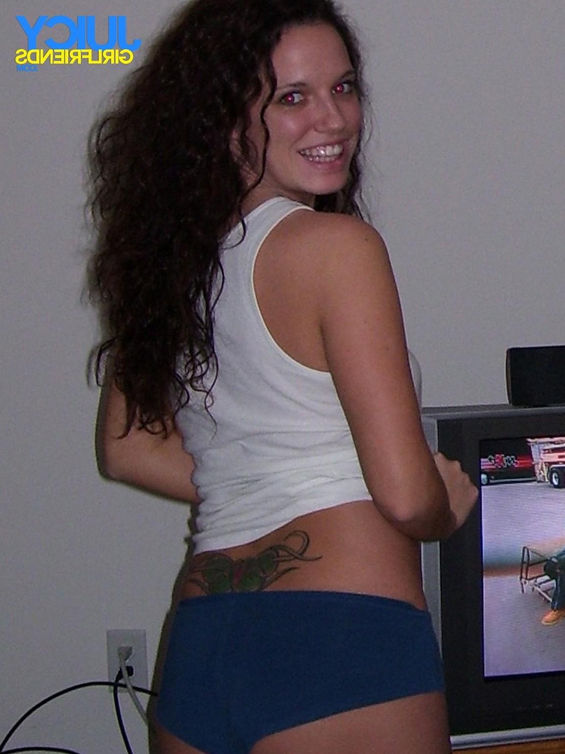 10P This pink and hot pussy needs a dick