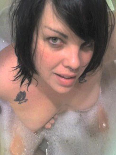 10P Emo chick displaying her large melons