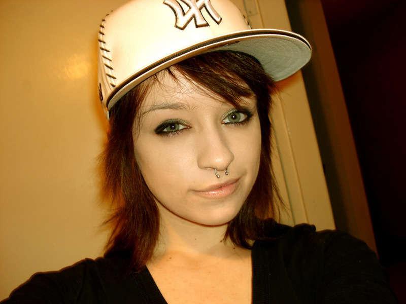10P Collection of brunette emo babes