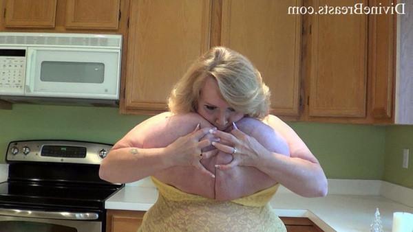 15P Plump amateur bouncing and sucking her gigantic boobs