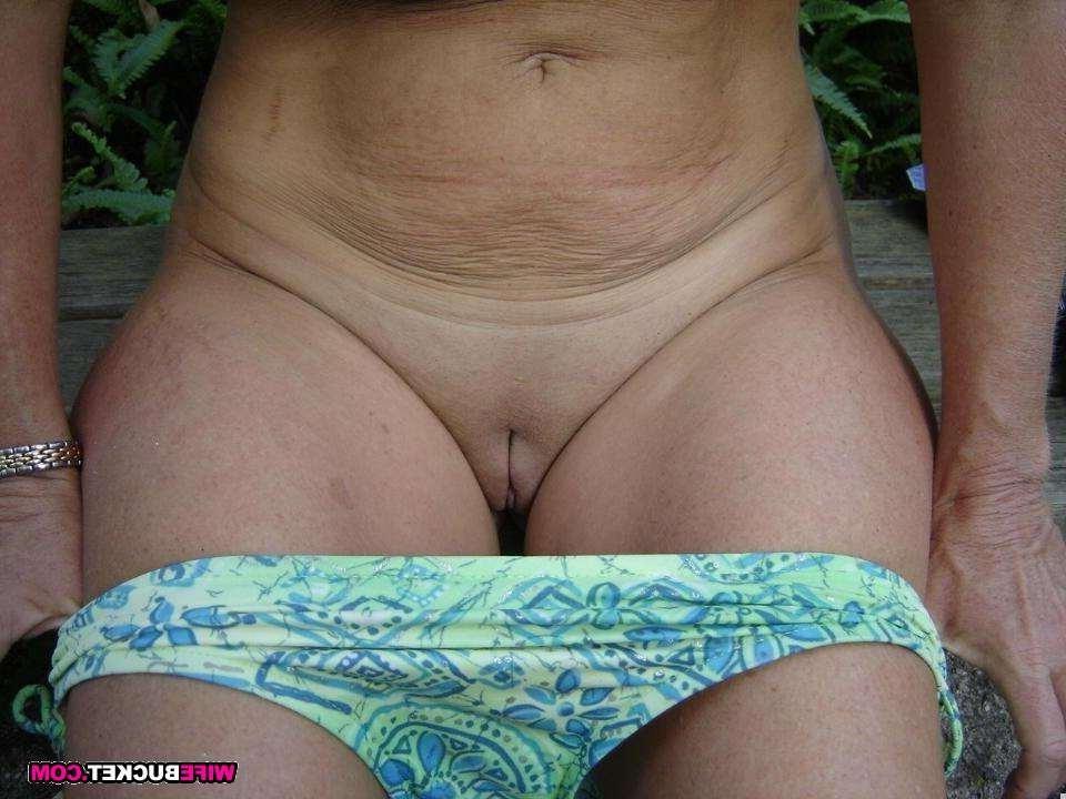 15P Swingers orgy sex photos with hot fucking