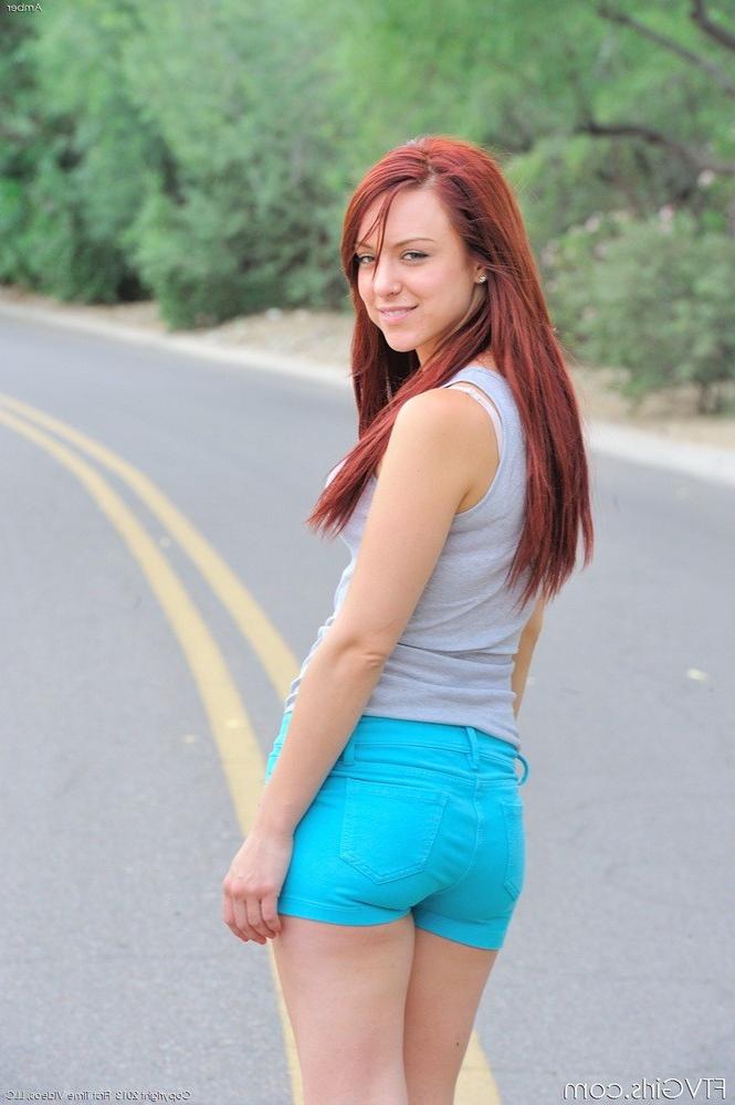 16P Redhead Amber naked on the street