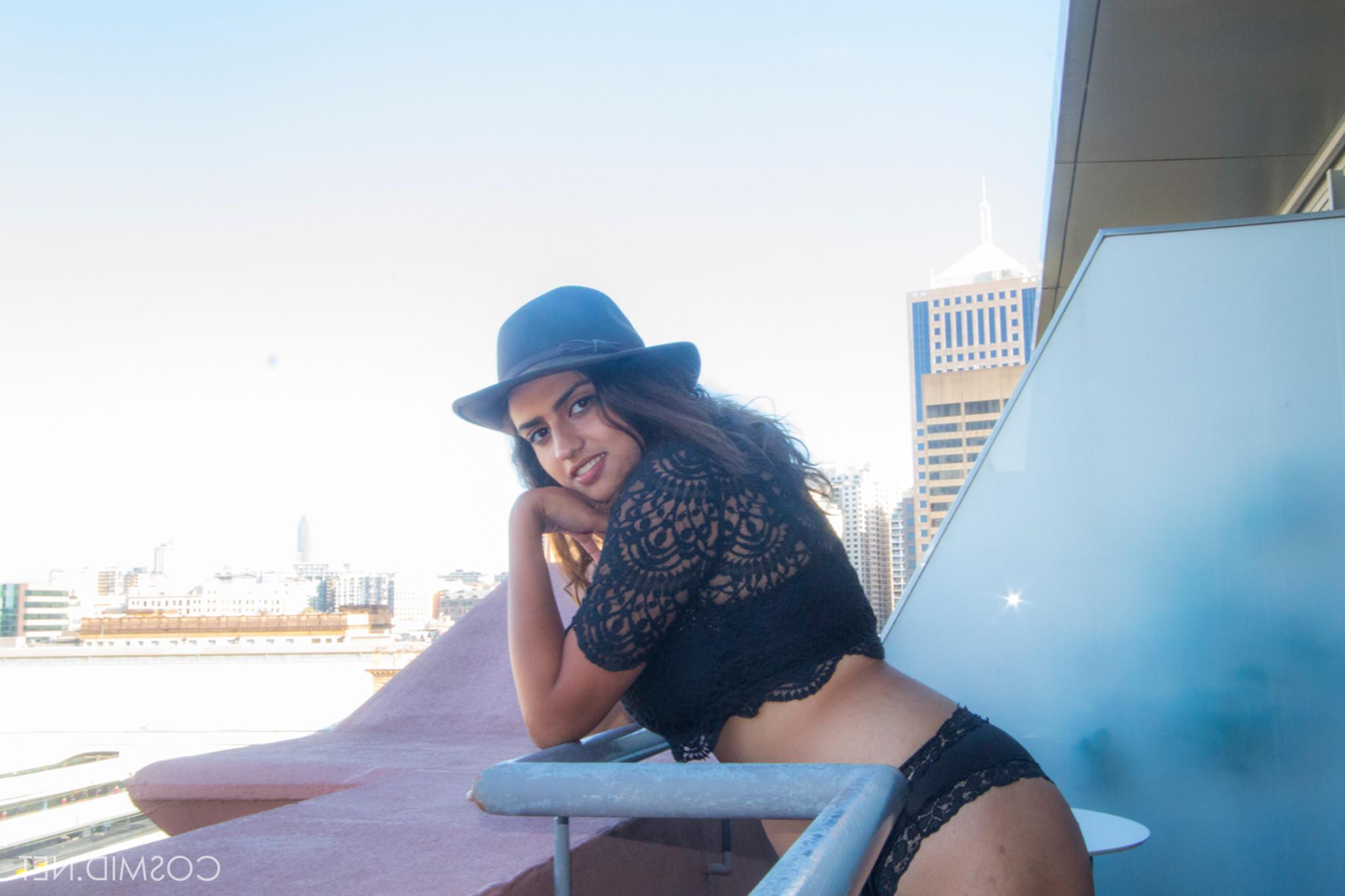 16P LENA ON THE BALCONY