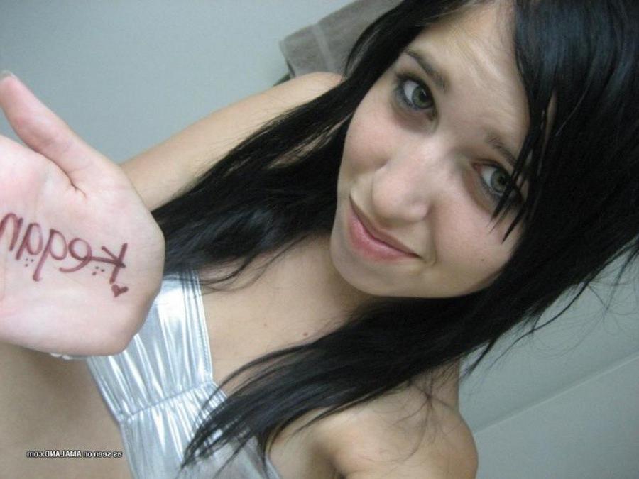 12P Sexy kinky wild amateur emo chick shows off her pussy