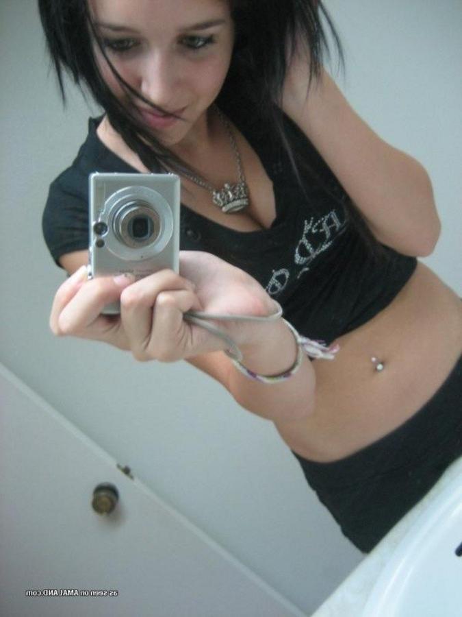 12P Sexy kinky wild amateur emo chick shows off her pussy