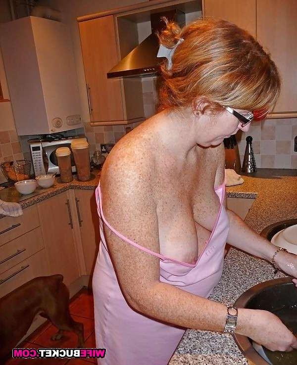 15P MILFs and wives