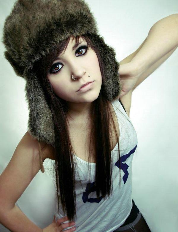 16P Cute alternative teen amateurs in sexy self shot pics