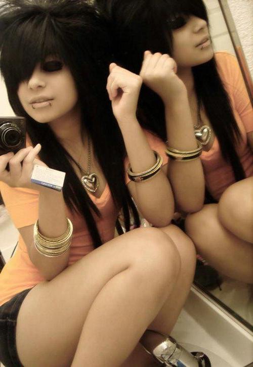 16P Cute alternative teen amateurs in sexy self shot pics
